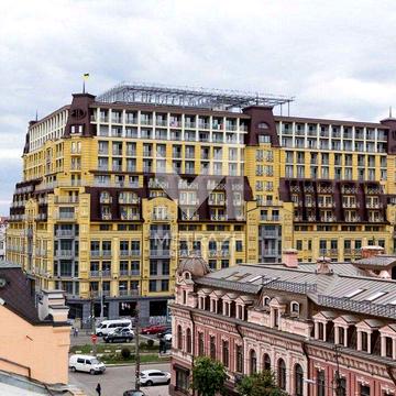 Продаж панорамної 1к квартири 67.8 кв. м на вул. Нижній Вал 27-29 ЖК Подол Престиж