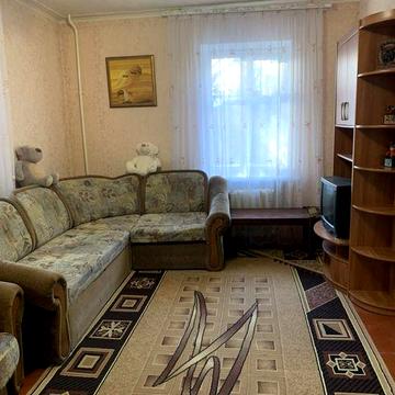Сдам 2-комнатную квартиру на Правом берегу, район 22 школы.
