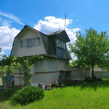 Продам затишну дачу з доглянутою ділянкою в Таранському