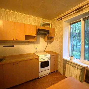 Продаётся двухкомнатная квартира на Вечернем, с АВТОНОМКОЙ