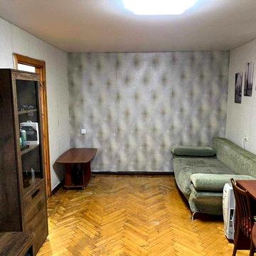 Продаётся 1 ком. кв-ра на Павловом Поле, пр-кт Науки, М. 23 Августа