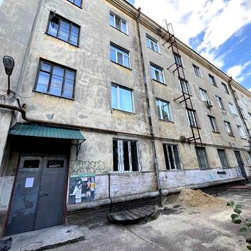 Продаж квартири в центрі Житомира навпроти Костела св. Йоана з Дуклі ЖК Театральна 5