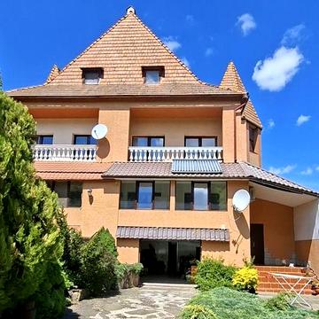 Терміновий продаж будинку в мальовничий локаціі