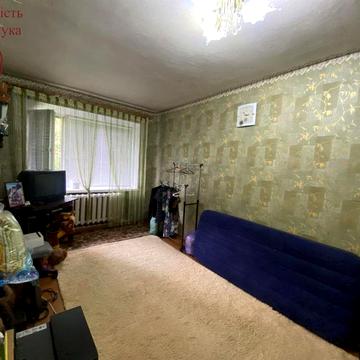 Продаж / 1-кімнатна Квартира / вул. Республіканська