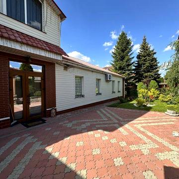 Будинок в Космічному р-ні, тільки для родини.