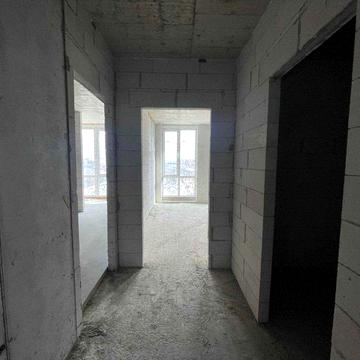 Готова до ремонту однокімнатна квартира 43м в центральна частина міста