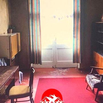 Продается 4-х комн. сталинка на Бульваре Шевченка 91 кв.м под ремонт