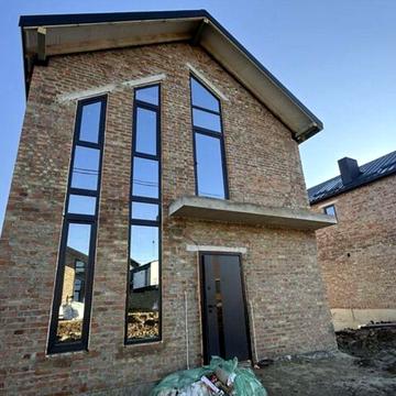 Продається 2 поверховий будинок, 5 кімнат з ділянкою 3 сотки в районі Дружба (Петриків)