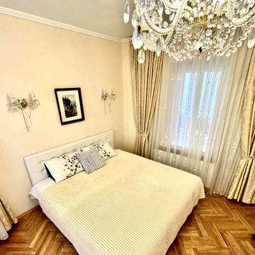Апартаменты с видом на Крещатик