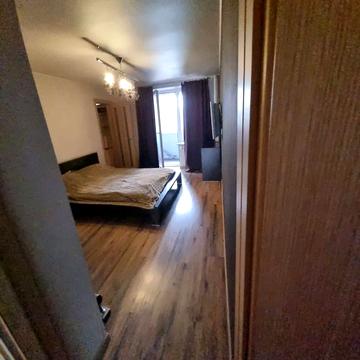 Продам 3 к.кв. м.Захисників України.