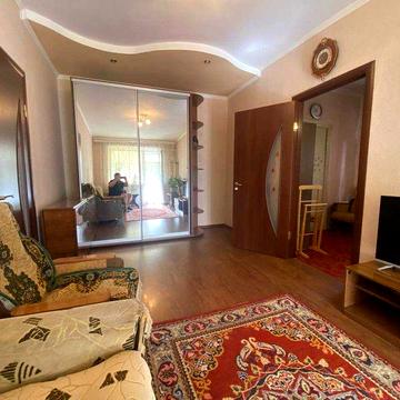 Продам 2-комнатную квартиру, район Ж/М 12-квартал, Б. Хмельницкого, Тополь, Сокол