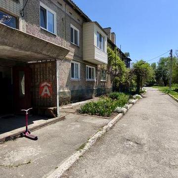 Продам 1 кімнатну квартиру центр смт Кринички