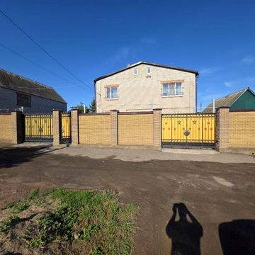 Двоповерховий будинок 180м2, зі своєю банею Чортомлик