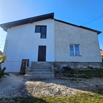 Продаж 1/3 будинку в центрі Яворова