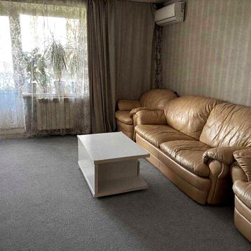 Продам трикімнатну квартиру