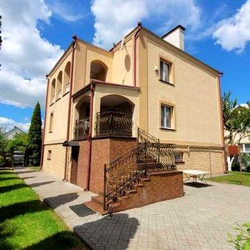 Продається будинок з ремонтом