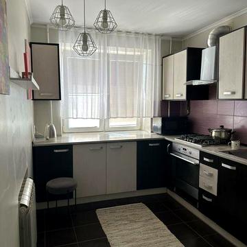 Оренда 1-кім. квартири 40 м.кв., пр. Червоної Калини