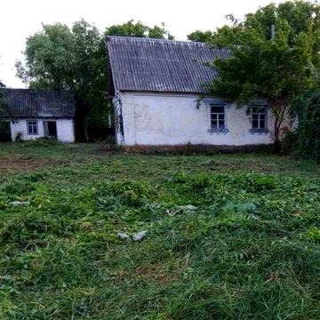 с.Долинівка Житомирський рн продаж цегляного будинку 4 кімнати з газом,світлом