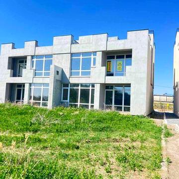 Продам таунхаус Таращанський масив