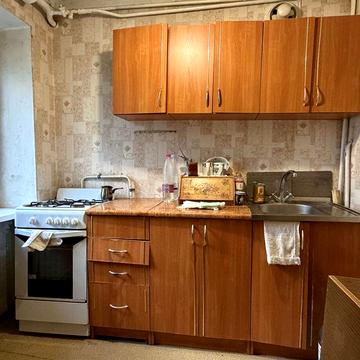 Продаж квартири 2 кім. по вул. Глібова