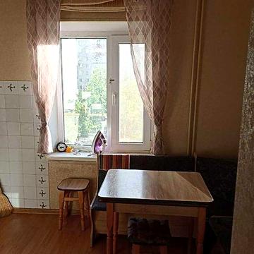 Продам 2-кімнутну квартиру, вул. Архітектора Вербицького, 24