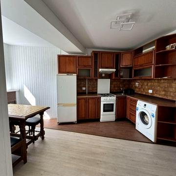 Продаж 1 кімнатноі квартири на Леваді, на 2 поверсі (44 кв.м)