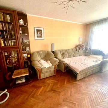 Продам 2 квартиру метро 23 Августа , рядом с кинотеатром 4/5