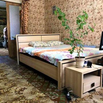Продам двухкомнатную квартиру в центре