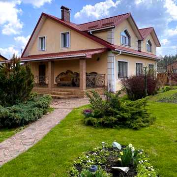 Будинок автономний з озером та  альтанкою. Велика Солтанівка.