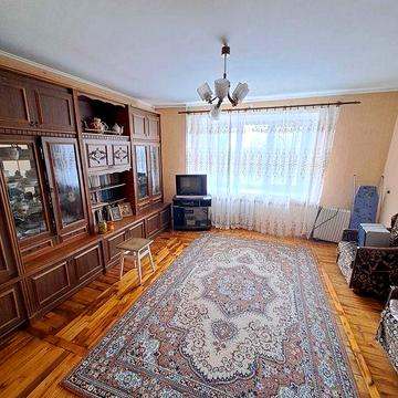 Продаж 4 кімнатної квартири 80 м² по вул. Європейській