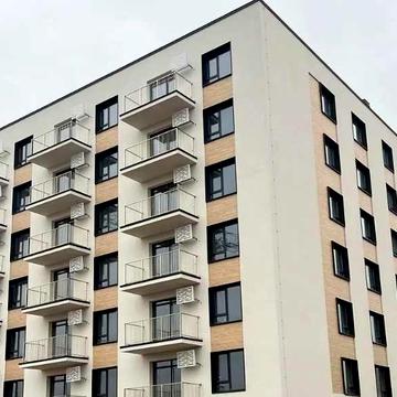 Готова 2к квартира, в малоповерховому містечку, район Велмарт