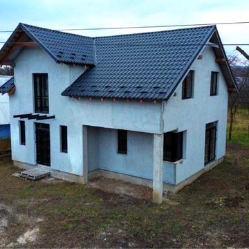 Продається Терміново  сучасний будинок з дизайнерським проєктом.Біля річки