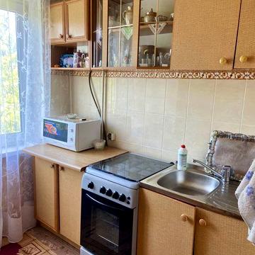 Здаю 1 кімнатну квартиру на довгий термін