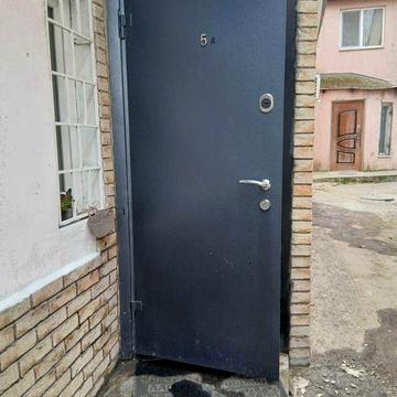 Здається будинок