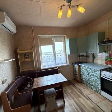 Продам 1 к кв Центр міста вул. Бежівка 5, 9/9, 35м2