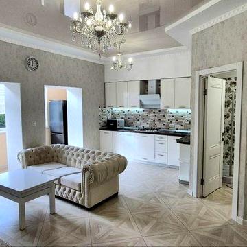 Оренда 2кім.кв  є велика  кухня-студія.
