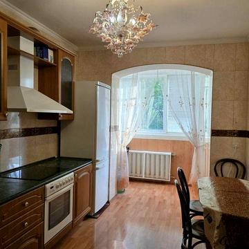 Здається в оренду 2 кімнатна квартира, вул. Самійла Кішки, 9