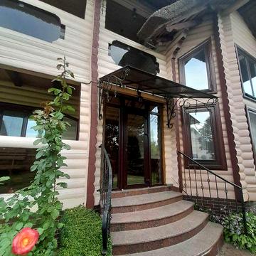 Без комісії, маєток з двох будинків, ділянка 15 соток, ставок