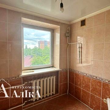 Продам 1-кімнатну квартиру в хорошій локації