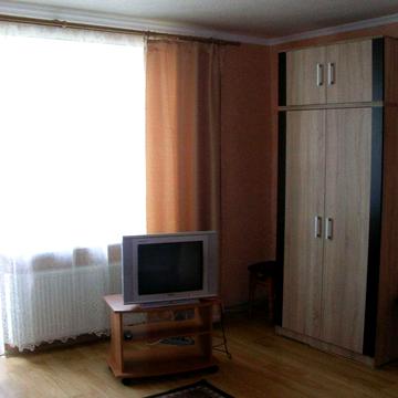 Здається однокімнатна квартира на тривалий термін