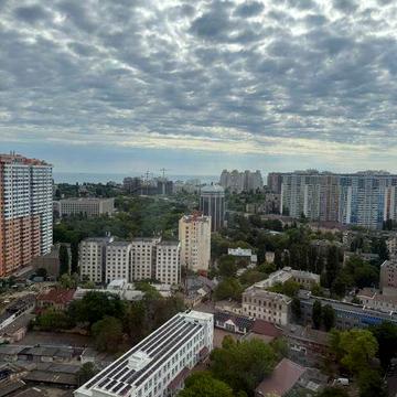 Однокімнатна квартира студія з терасою Приморський район новий ЖК генератор вид на місто 33 м² центр море вокзал