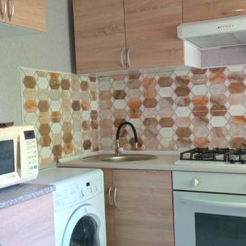 Сдаю двухкомнатную квартиру на ютз