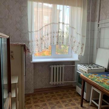 Сдам 1к квартиру на Артеме пл. Владимира Великого