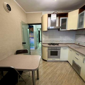 Продам велику квартиру