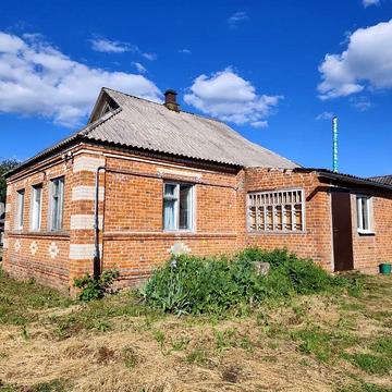 Продам просторий цегляний будинок 59,4 м² + 25 соток, газ, господарські будівлі