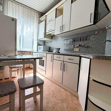 Двокімнатна квартира в центрі міста (вул. Фанатська)