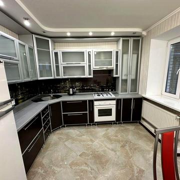 Здається чудова 1 кімната квартира в центрі міста.