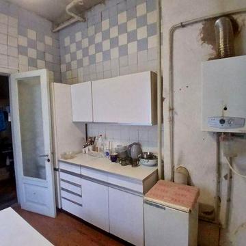 Окремий будинок із власним подвірʼям