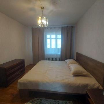 Сдам 3ком Королева 42/ Левитана. 3этаж
