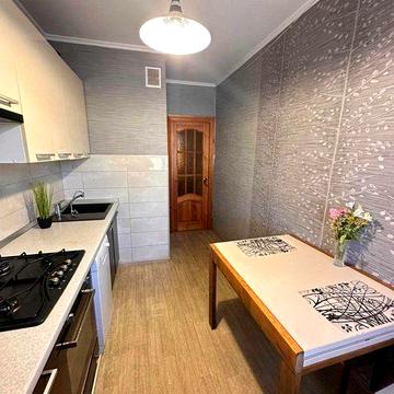 Продам 3 кім.квартиру біля 31 школи!!!
